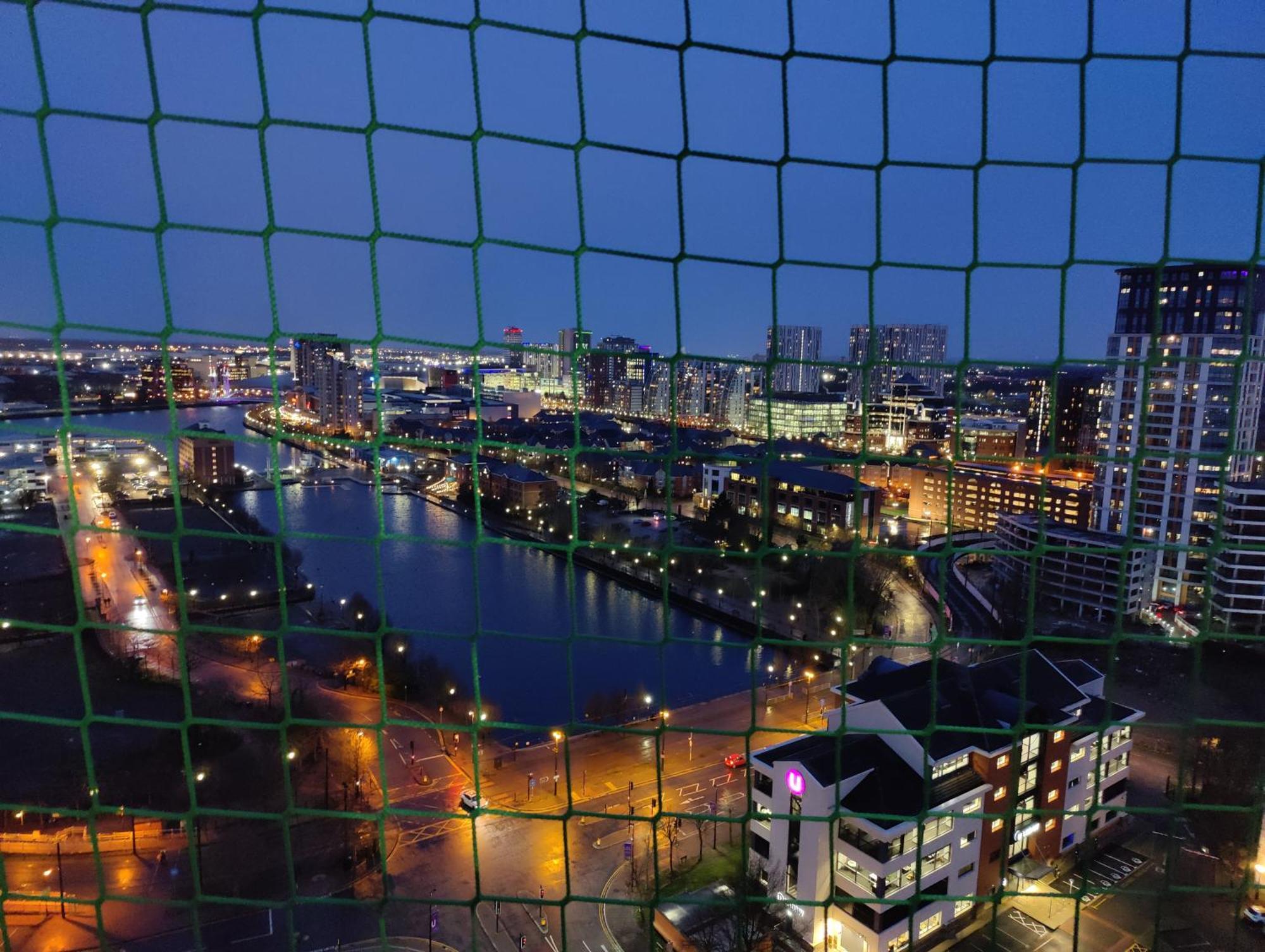 Quayside Penthouse 2 Bedroom Ensuite Near Media City & Manchester United Exterior foto